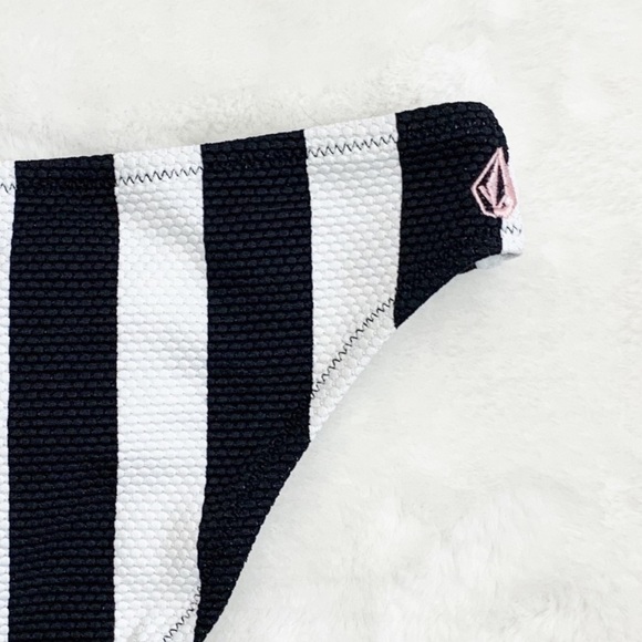 NWT Volcom Stripe Club Full Coverage Bikini Bottom - Picture 7 of 7